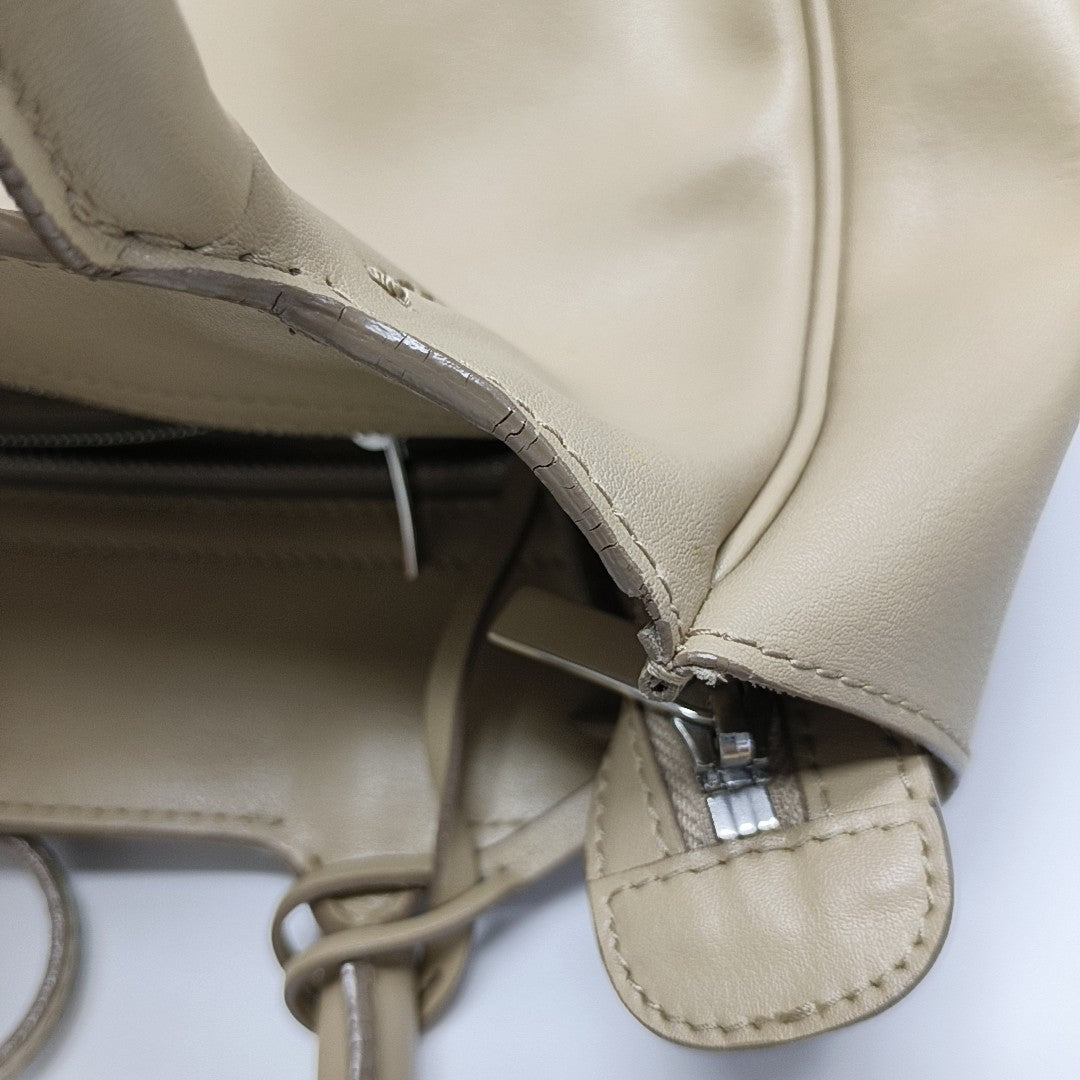 Gancini Calfskin Beige