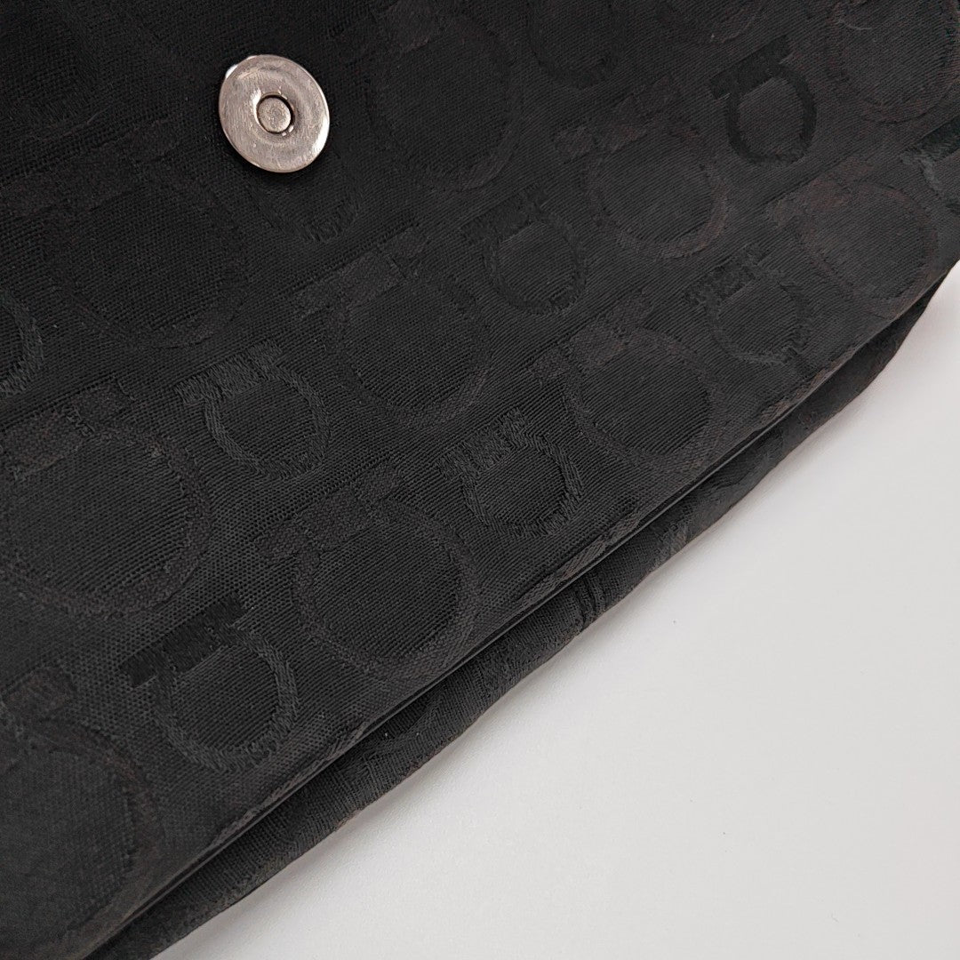 Canvas Black