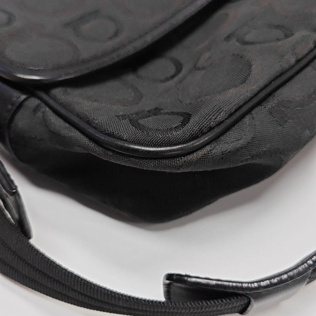 Canvas Black