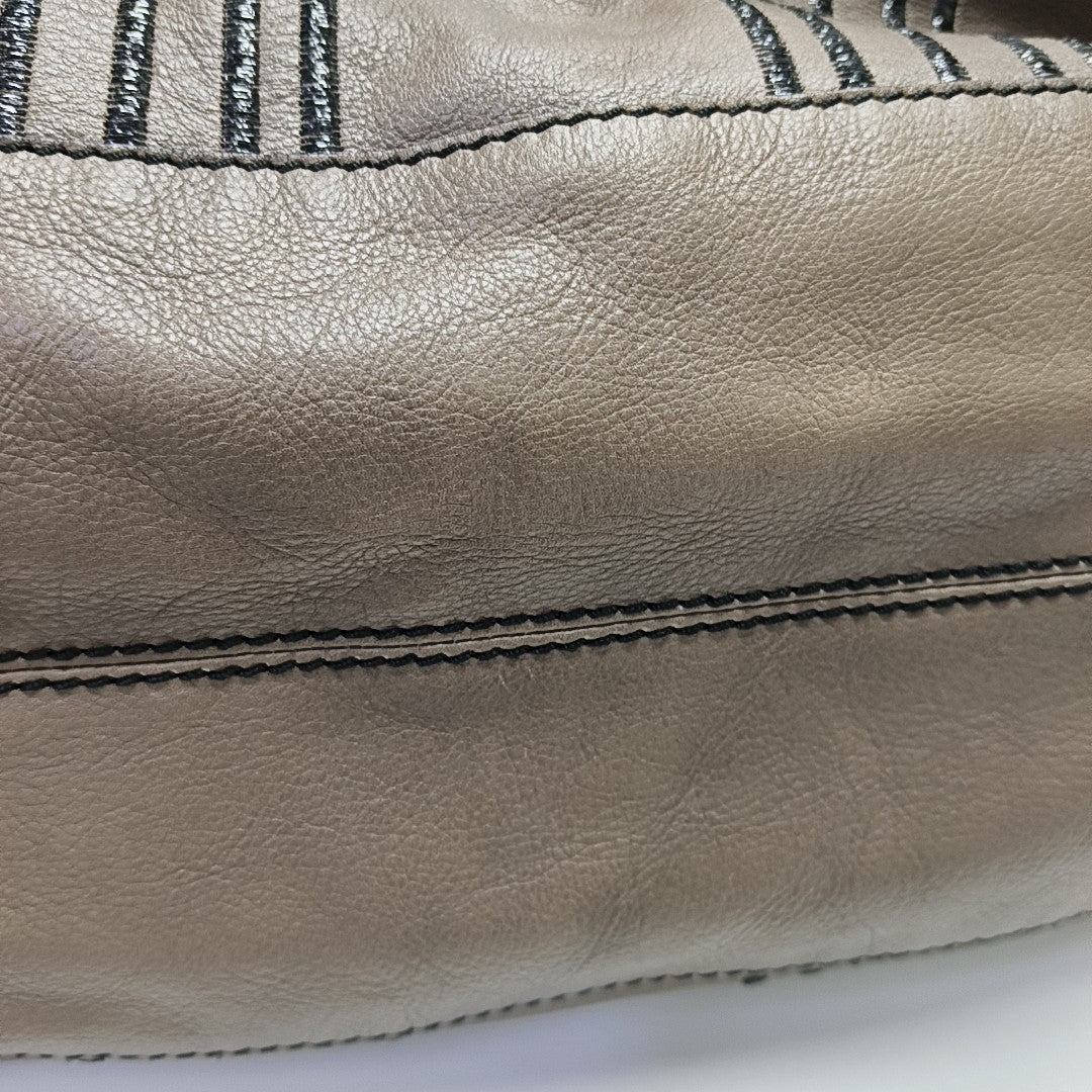 Bolso de mano de piel de ternera marrón