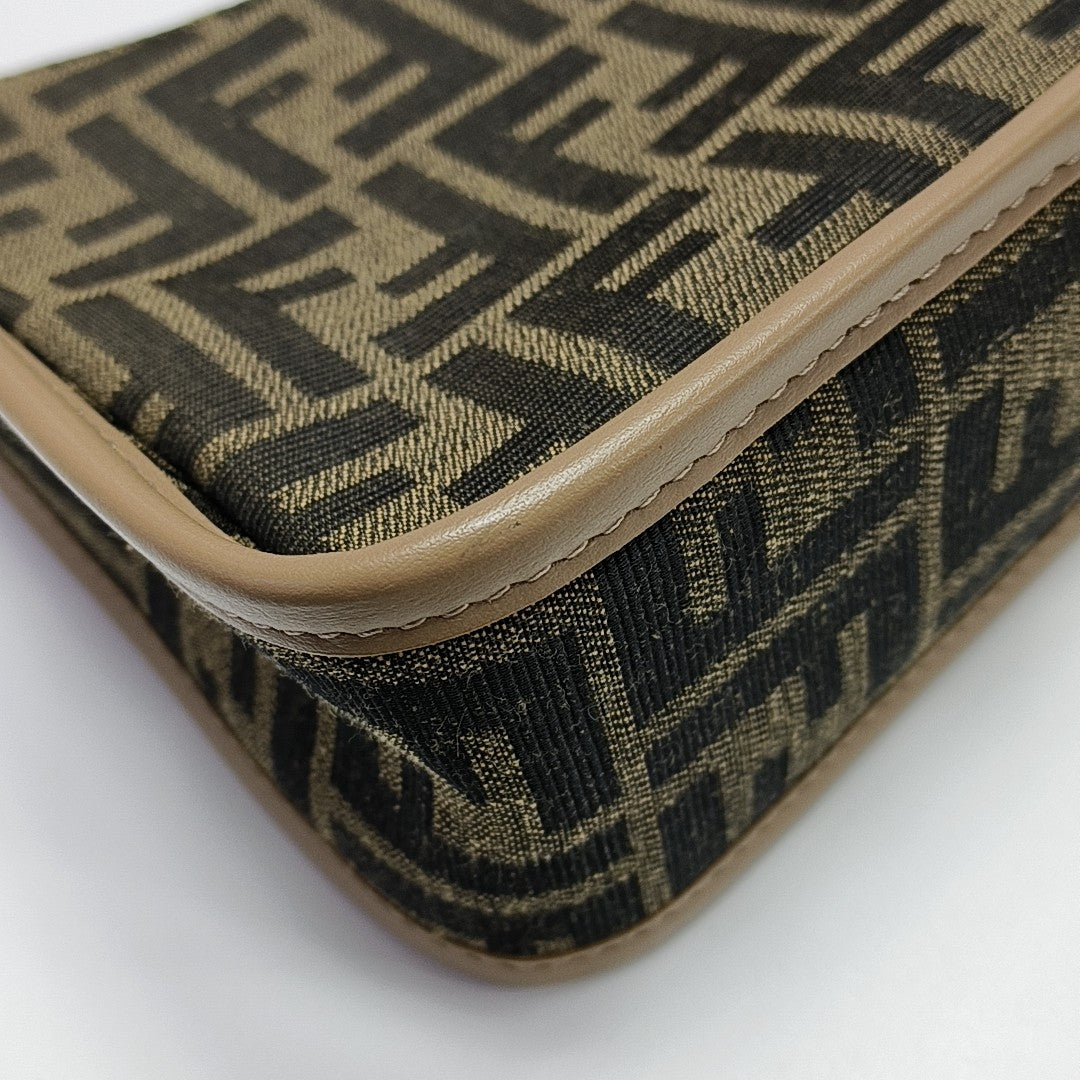 Bolso de mano de tela marrón