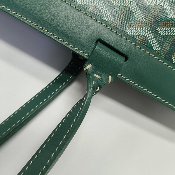 Bellechasse Biaude PM Coated Canvas Green