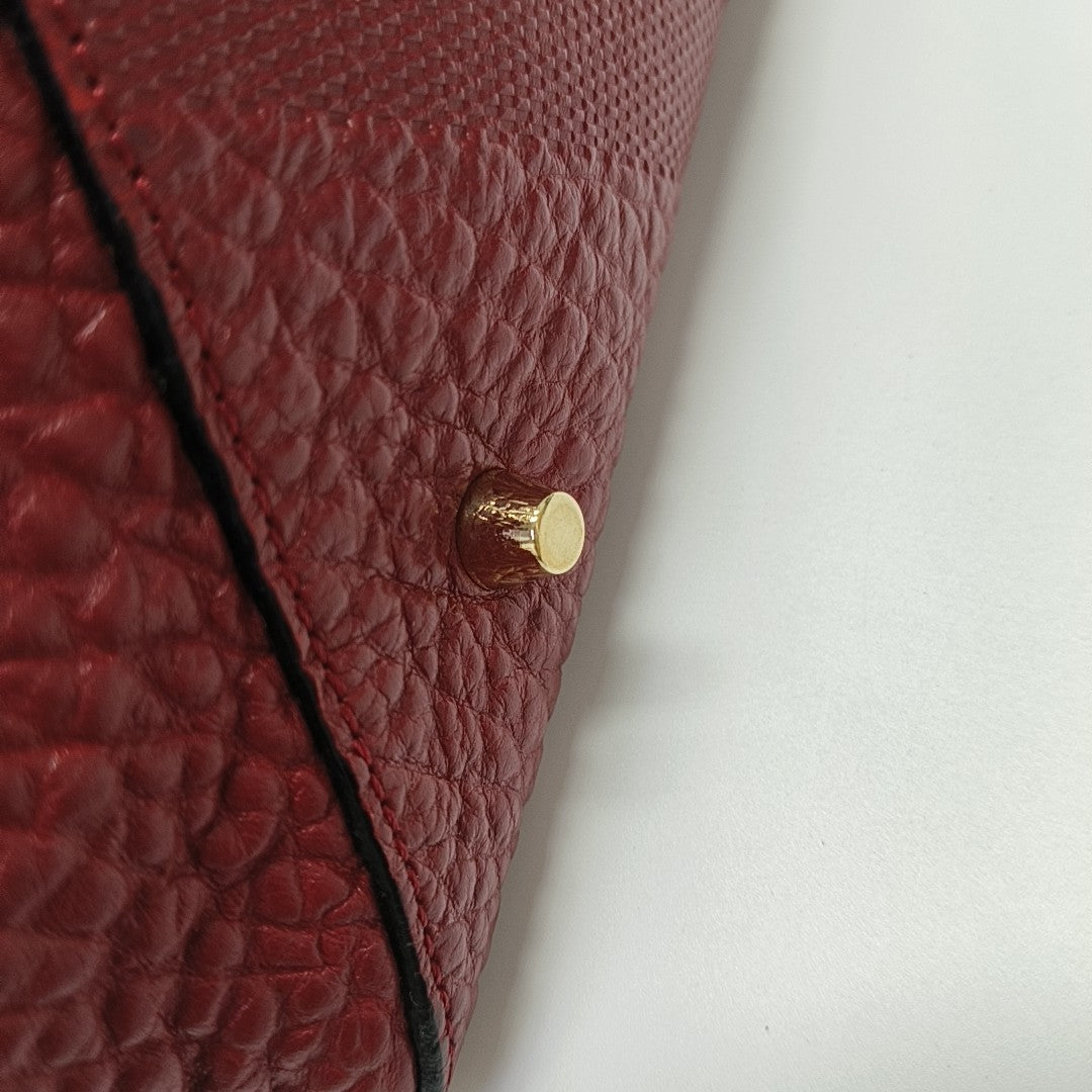 Canterbury Medium Calfskin Red