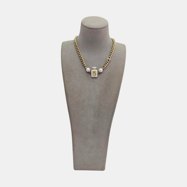 Authenticated pre-owned  Cubic Zirconia Silver-tone Metal Necklace - Necklace at Looply