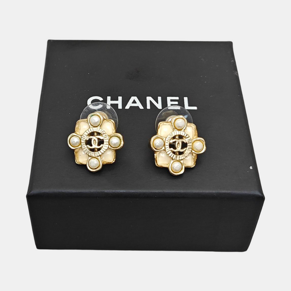 Authenticated pre-owned  CC Stud Earrings Gold-tone Metal Faux Pearl Earring - Earrings at Looply