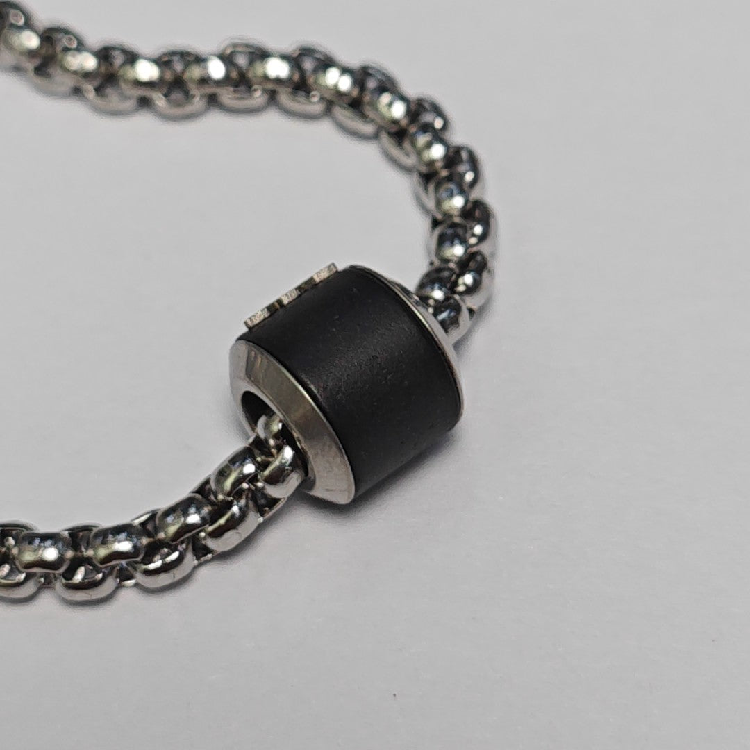 Authenticated pre-owned  Stainless Steel Silver Necklace - Necklace at Looply