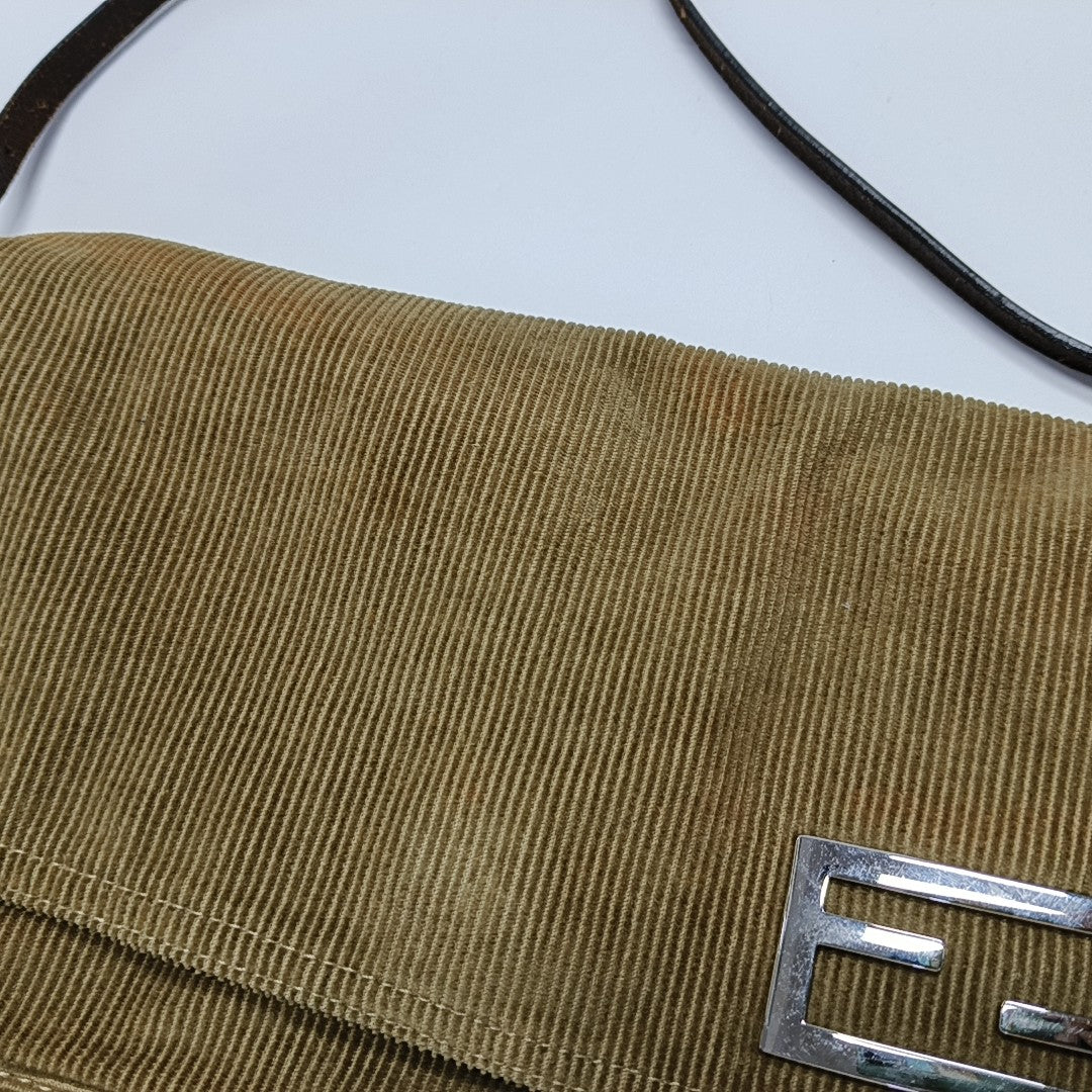 Bolso de mano de pana beige