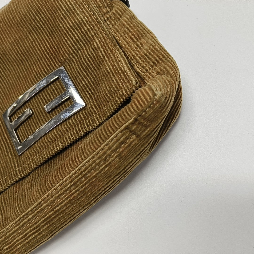 Bolso de mano de pana beige