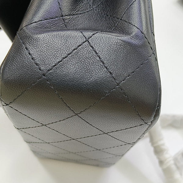 CLASSIC FLAP Mini Quilted Lambskin Black