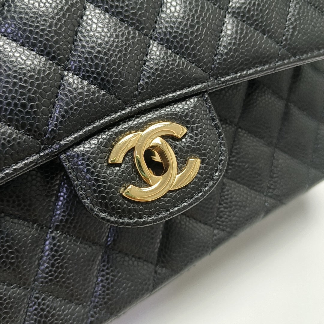 CLASSIC FLAP Small Quilted Grained Calfskin Black