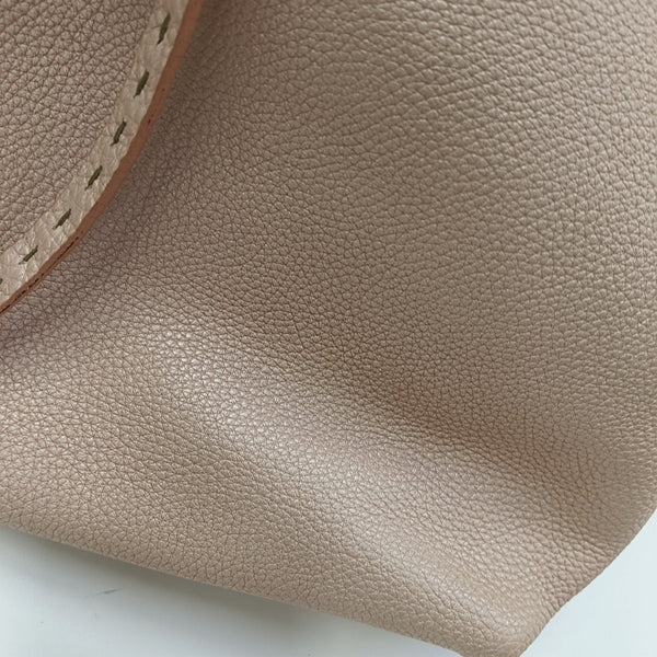 Calfskin Shoulder Bag Pink