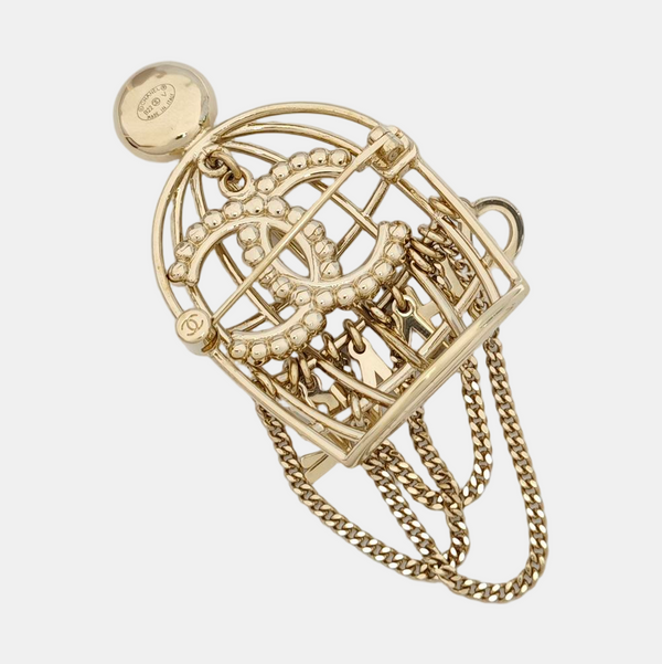 Authenticated pre-owned  Gold-tone Metal Diamond Brooch - Brooch at Looply