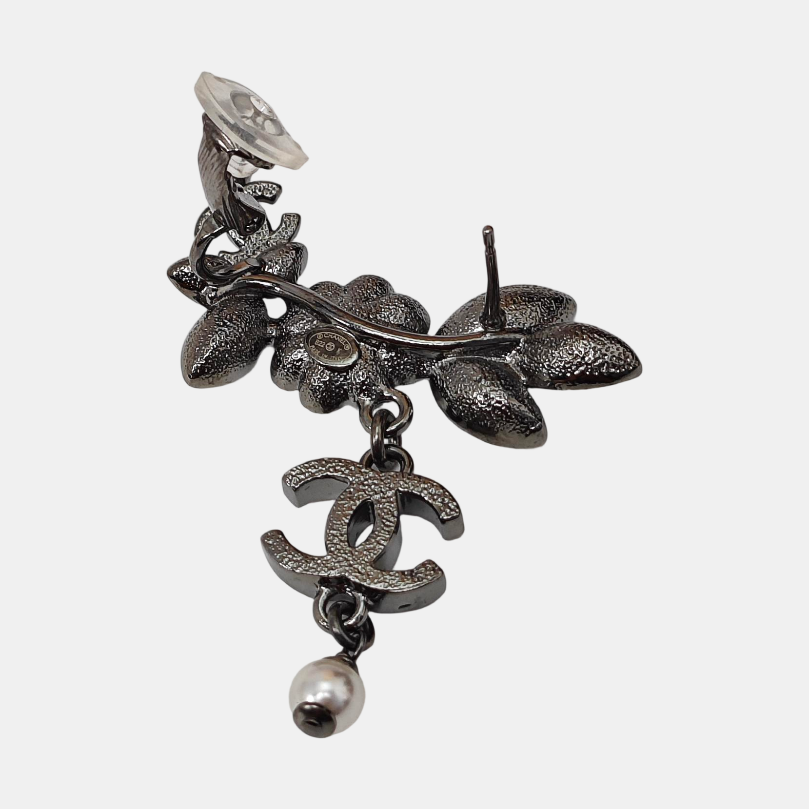 Authenticated pre-owned  Silver-tone Metal Synthetic Crystal Faux Pearl Silver Earring - Earrings at Looply