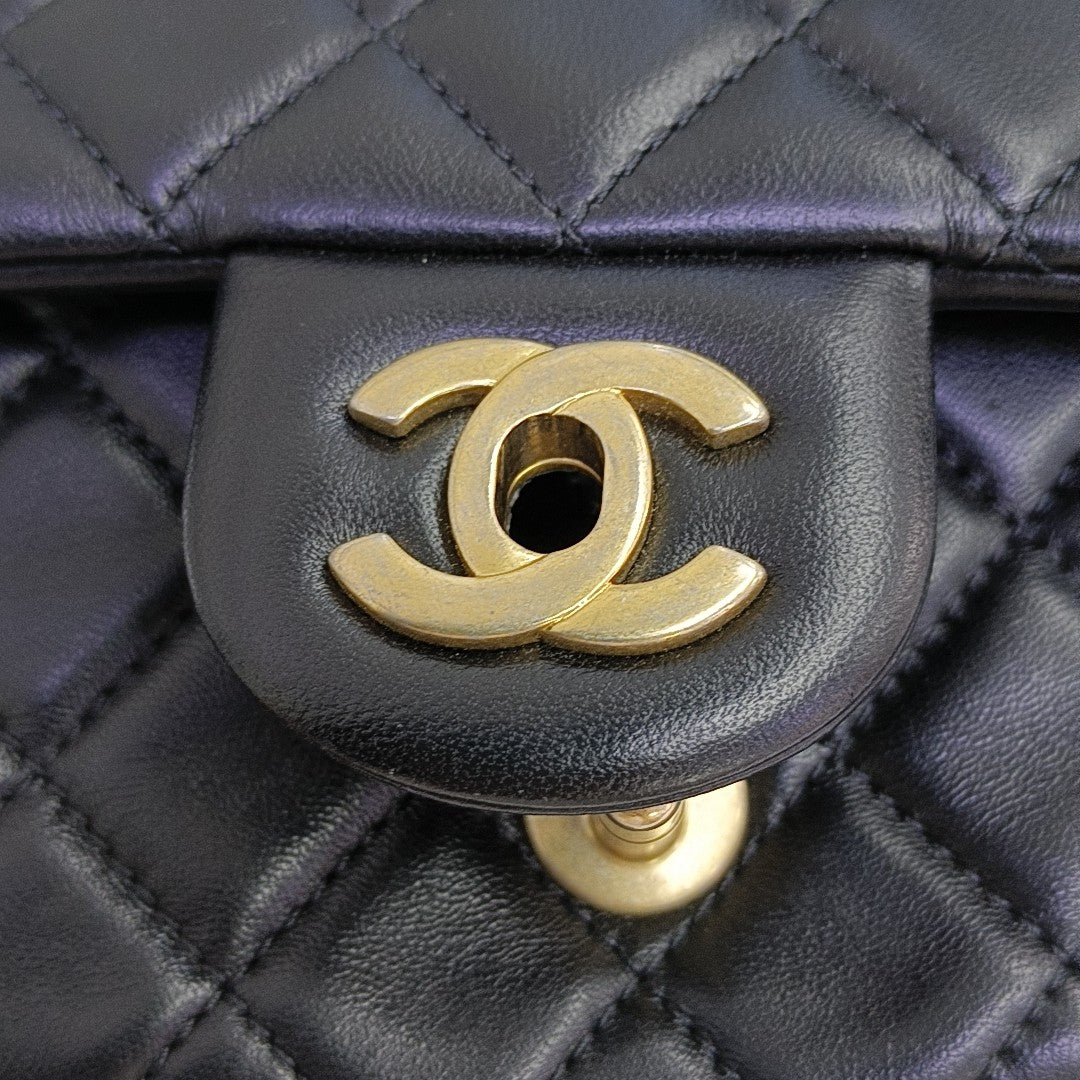 CLASSIC FLAP Mini Quilted Lambskin Black