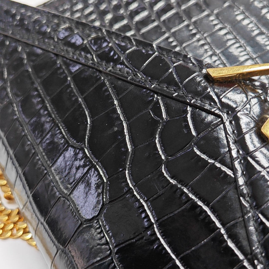 CASSANDRA Medium Calfskin Black