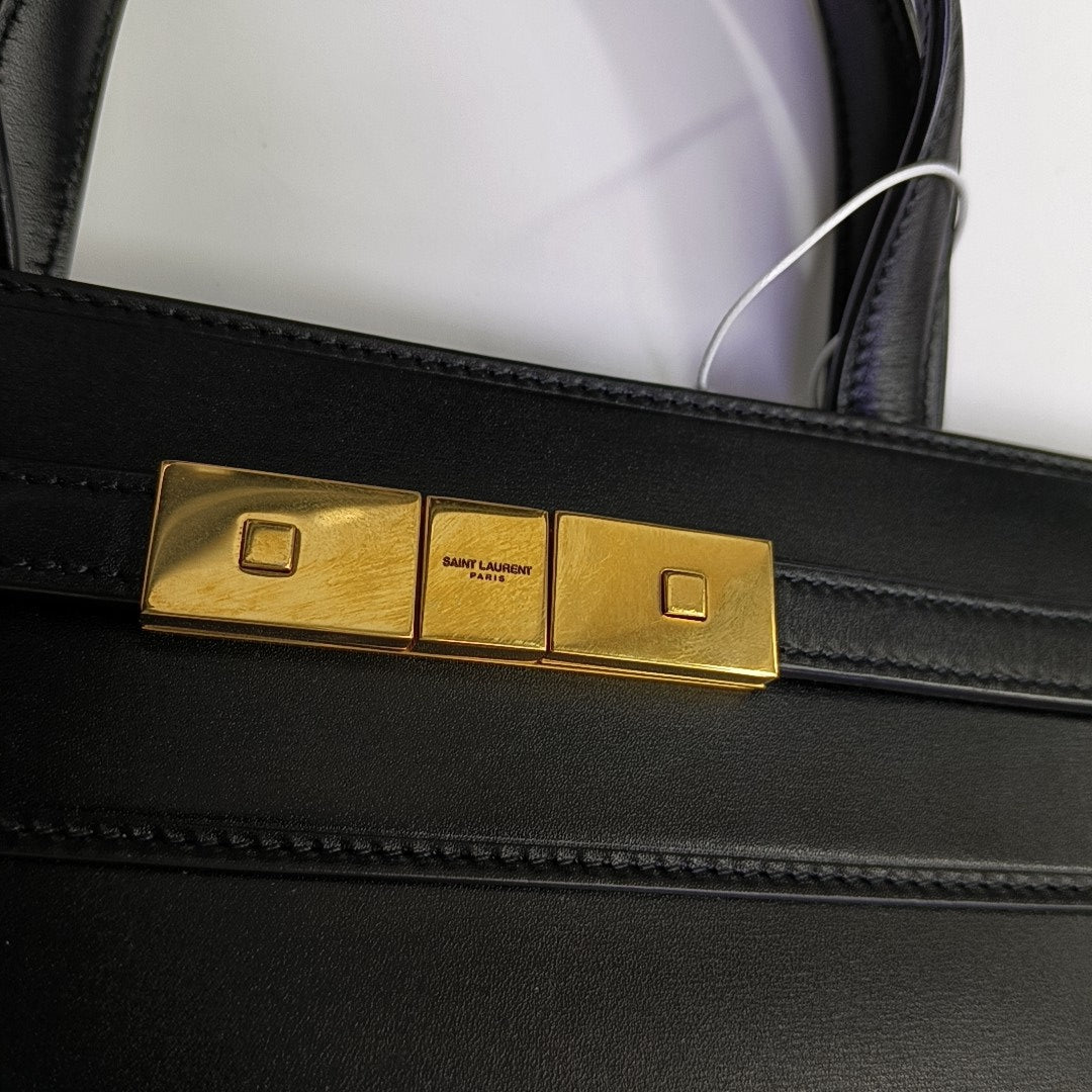 MANHATTAN Small Calfskin Black