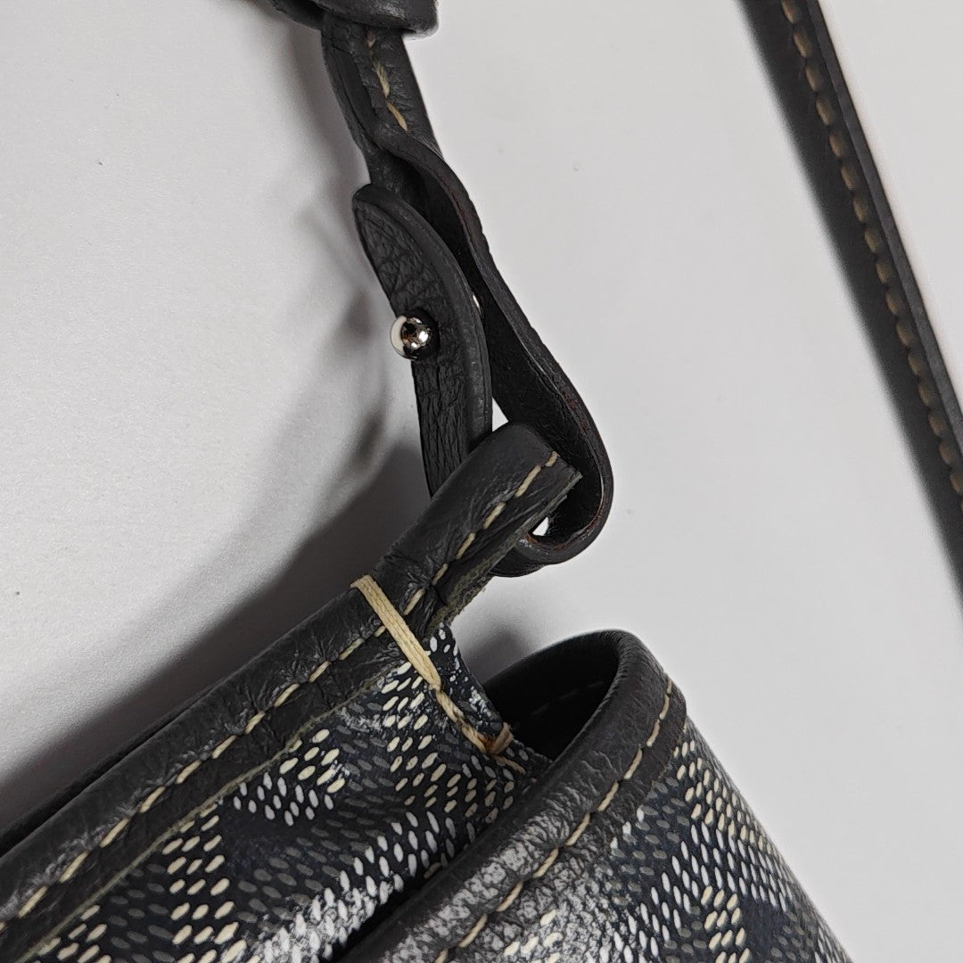 Plumet Coated Canvas Gray