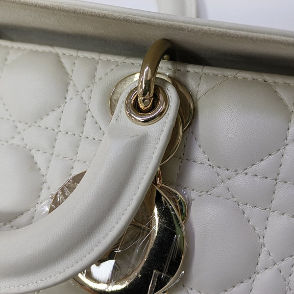 Lady D-Joy Medium Cannage Lambskin White