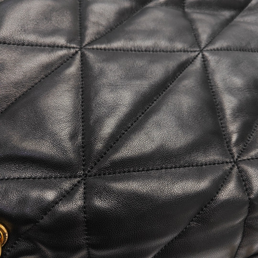 JAMIE 4.3 Medium Quilted Lambskin Black