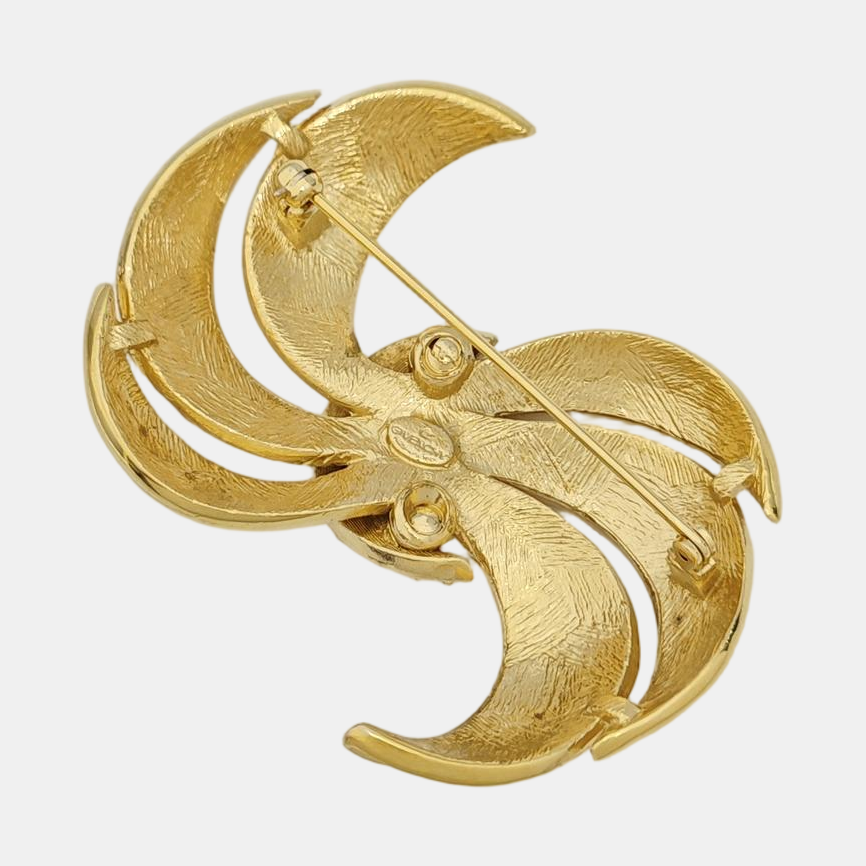 Authenticated pre-owned  Gold-tone Metal Brooch - Brooch at Looply