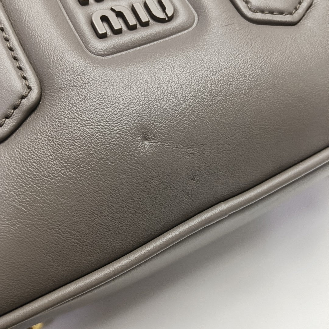 Arcadie Small Leather Gray