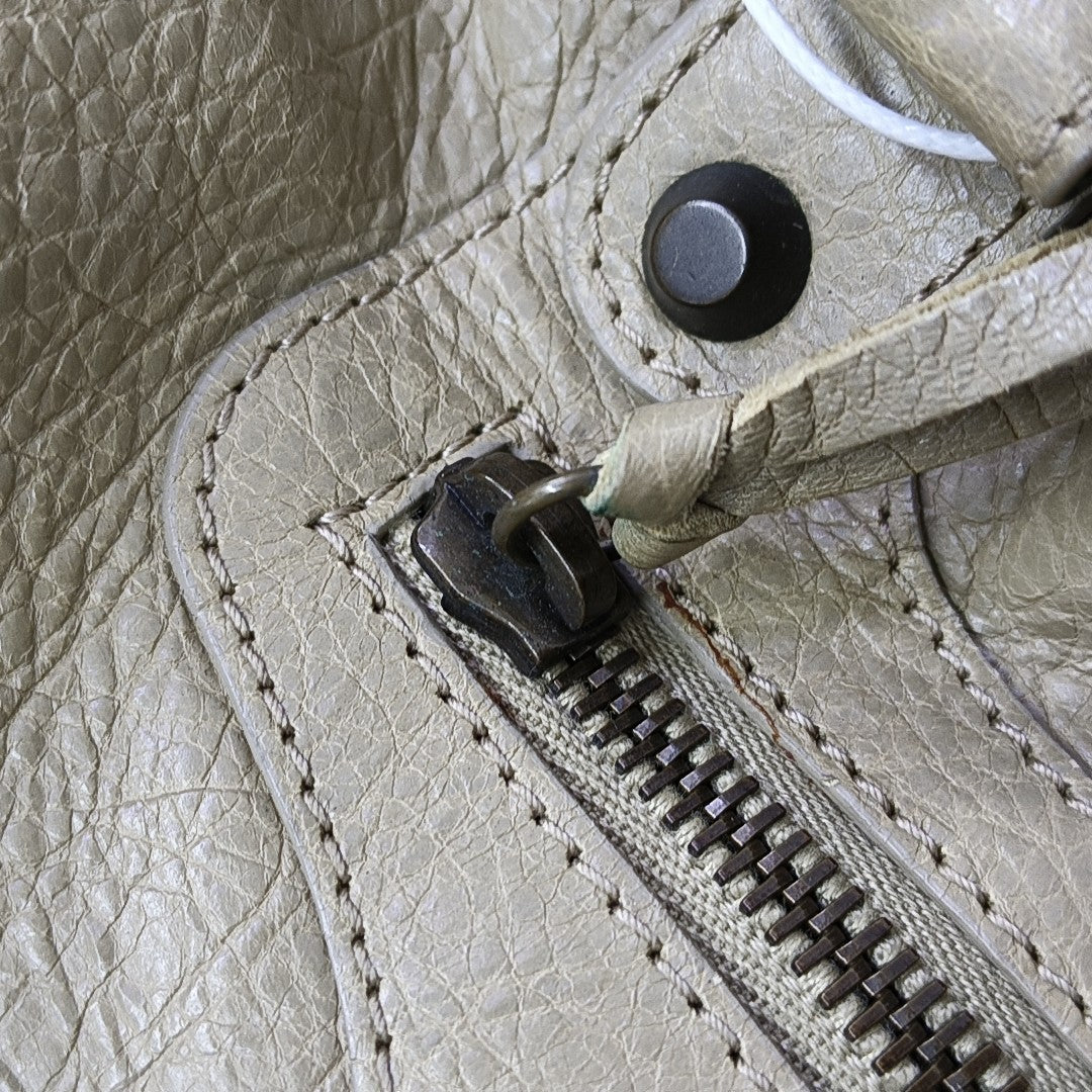 Classic City Medium Lambskin Beige