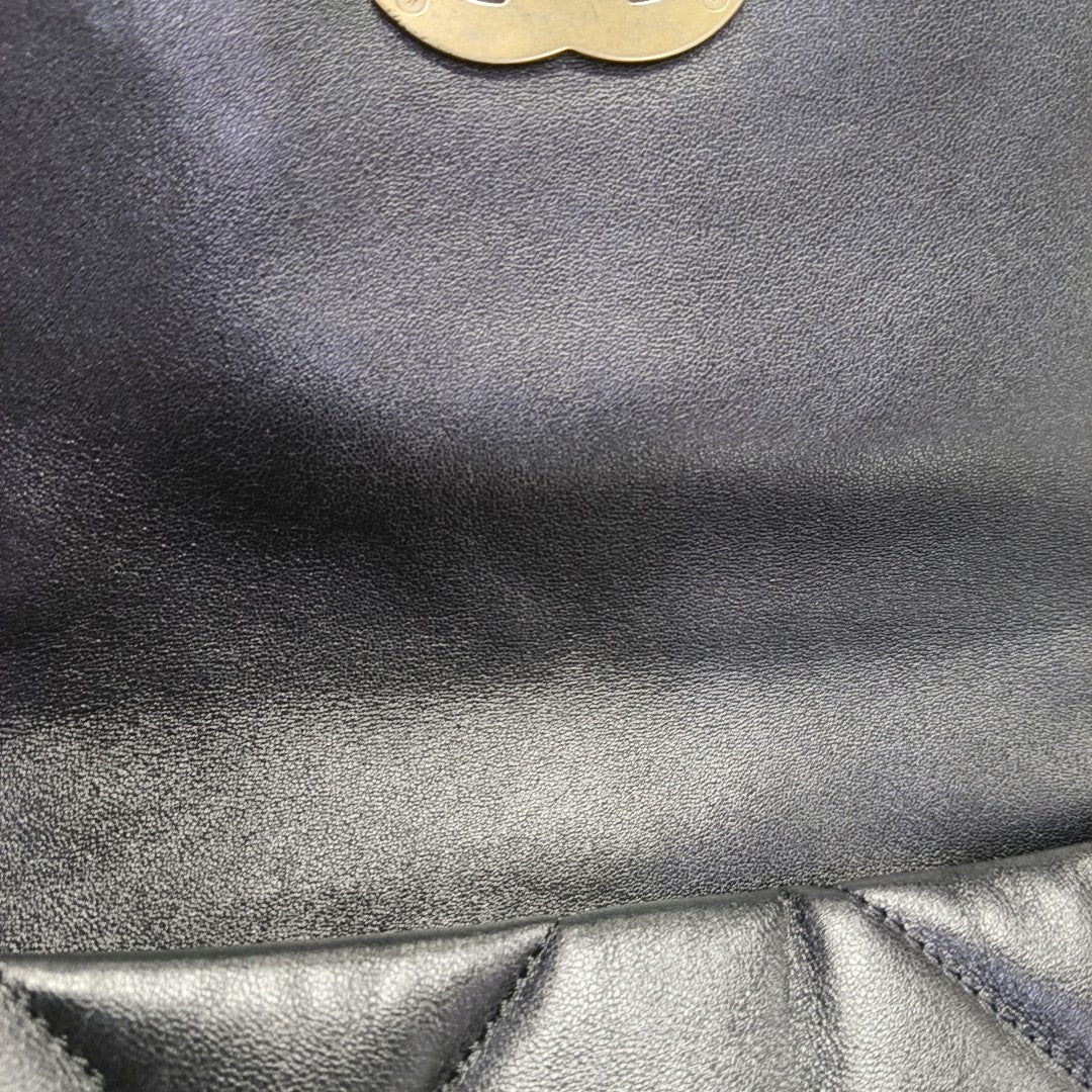 CHANEL 19 Small Quilted Lambskin Black