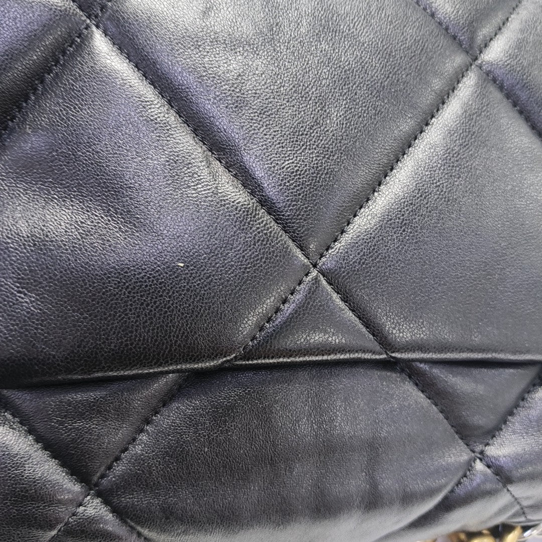 CHANEL 19 Small Quilted Lambskin Black