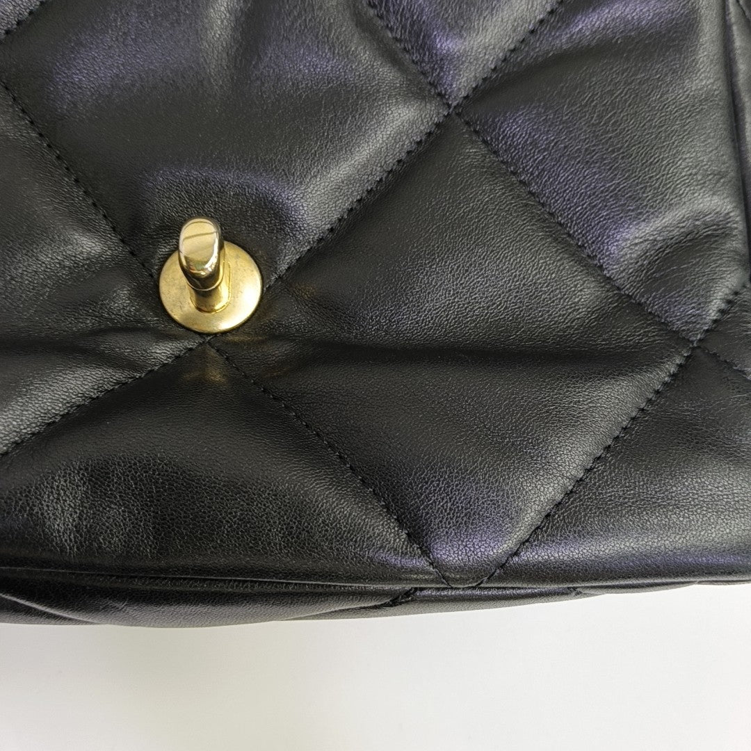 CHANEL 19 Small Quilted Lambskin Black
