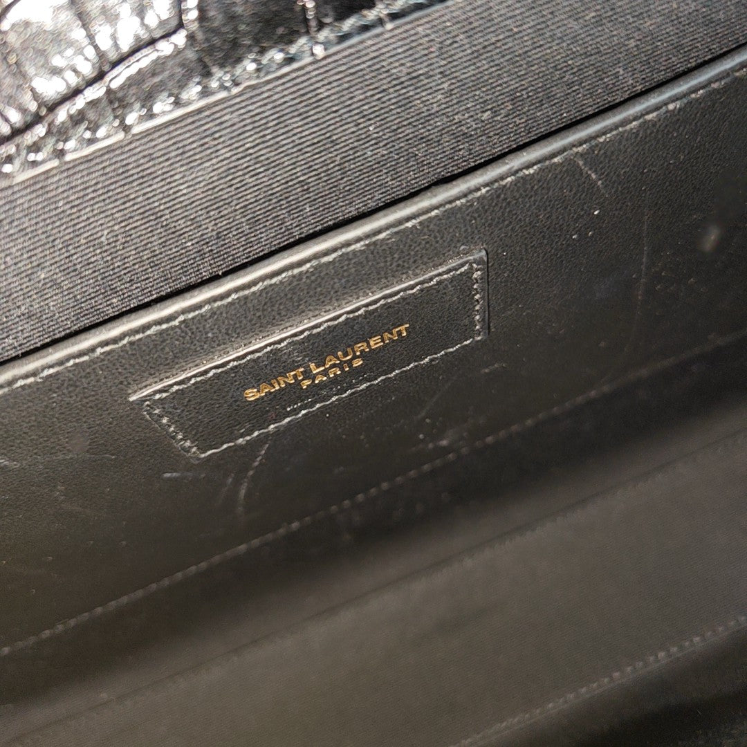 MANHATTAN Medium Calfskin Black