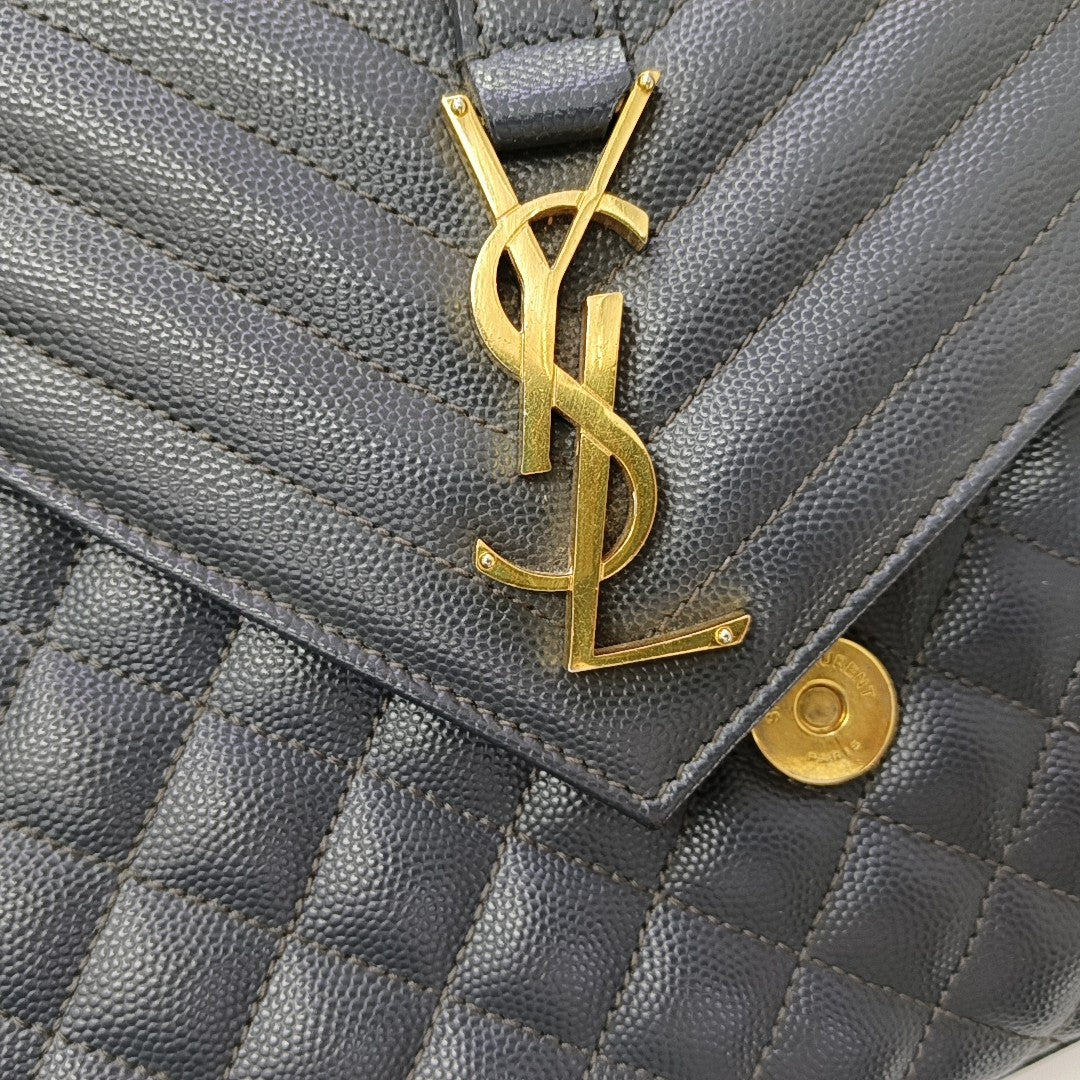 ENVELOPE Medium Quilted Calfskin Gray