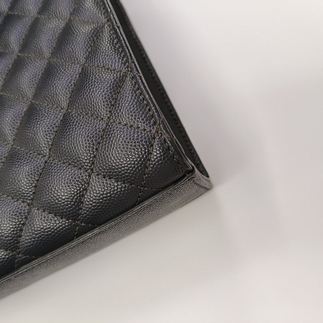 ENVELOPE Medium Quilted Calfskin Gray