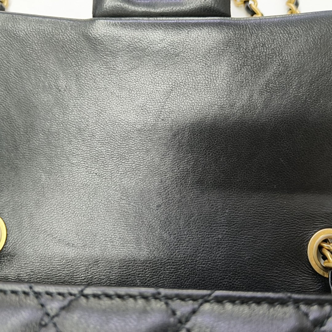 CLASSIC FLAP Mini Quilted Lambskin Black
