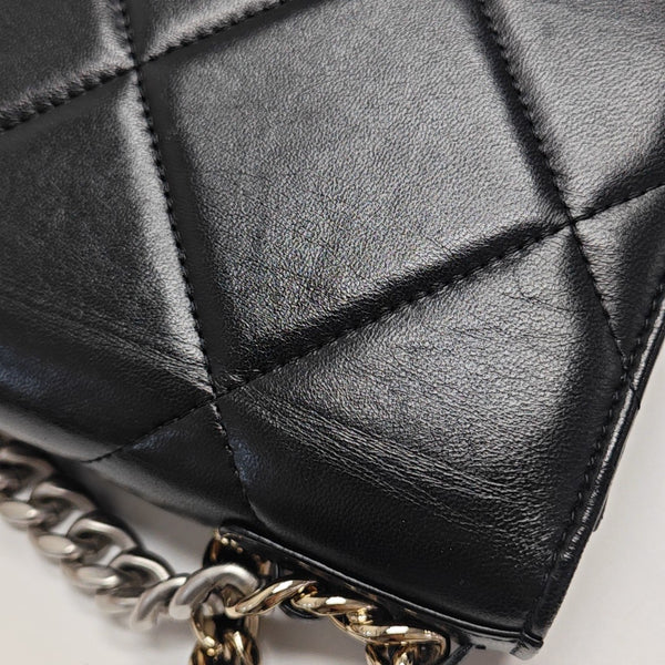 CHANEL 19 Small Quilted Lambskin Black