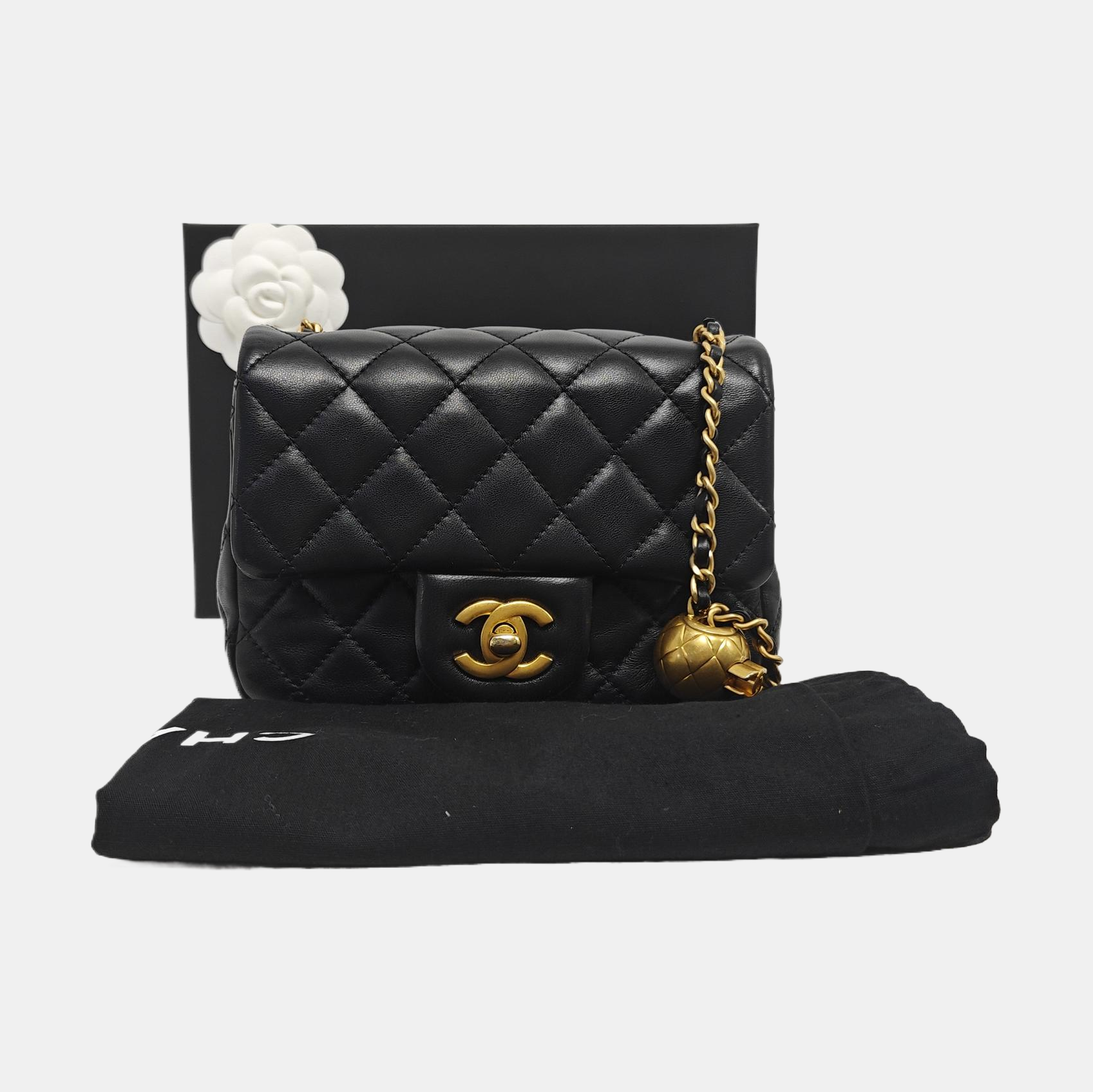 CLASSIC FLAP Mini Quilted Lambskin Black