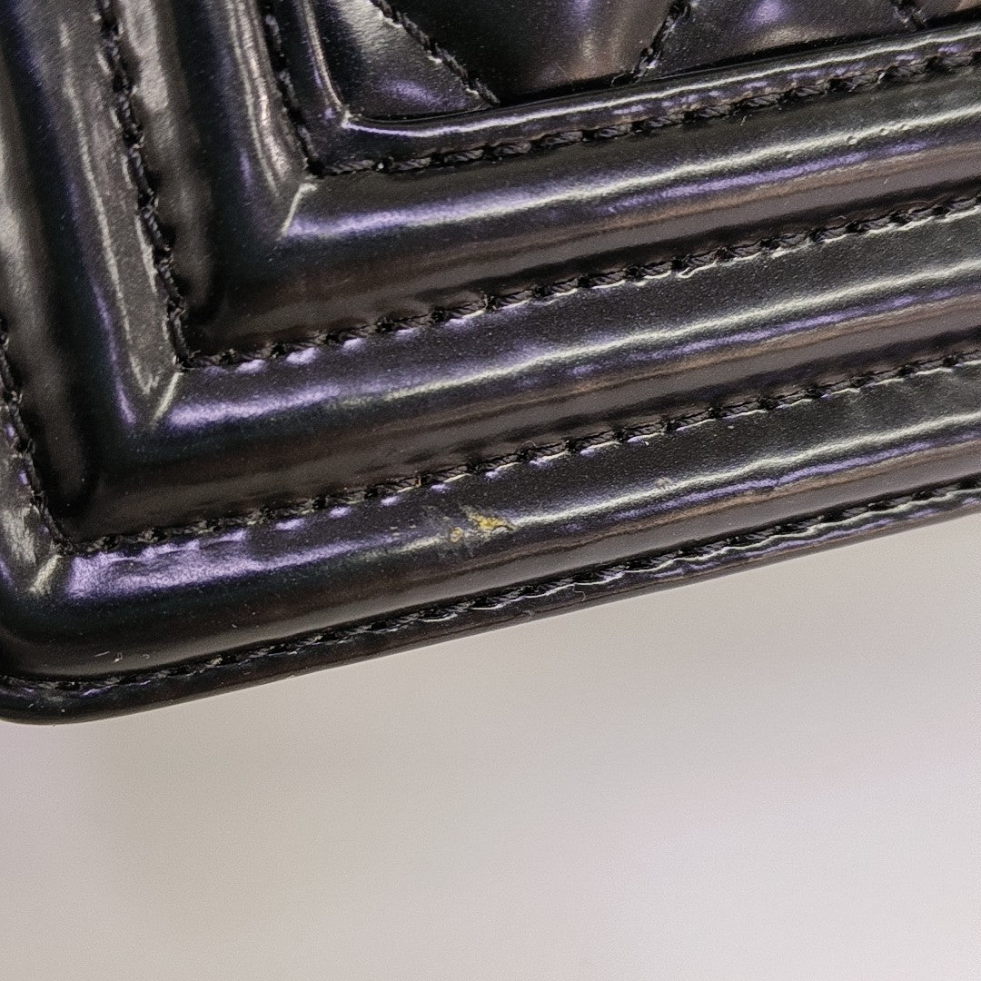 BOY CHANEL Medium Quilted Calfskin Black