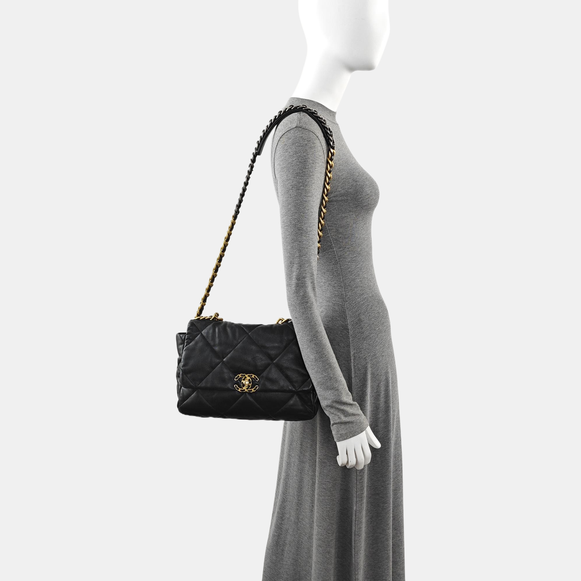 CHANEL 19 Small Quilted Lambskin Black