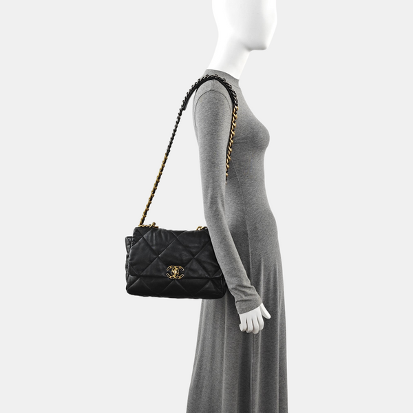 CHANEL 19 Small Quilted Lambskin Black
