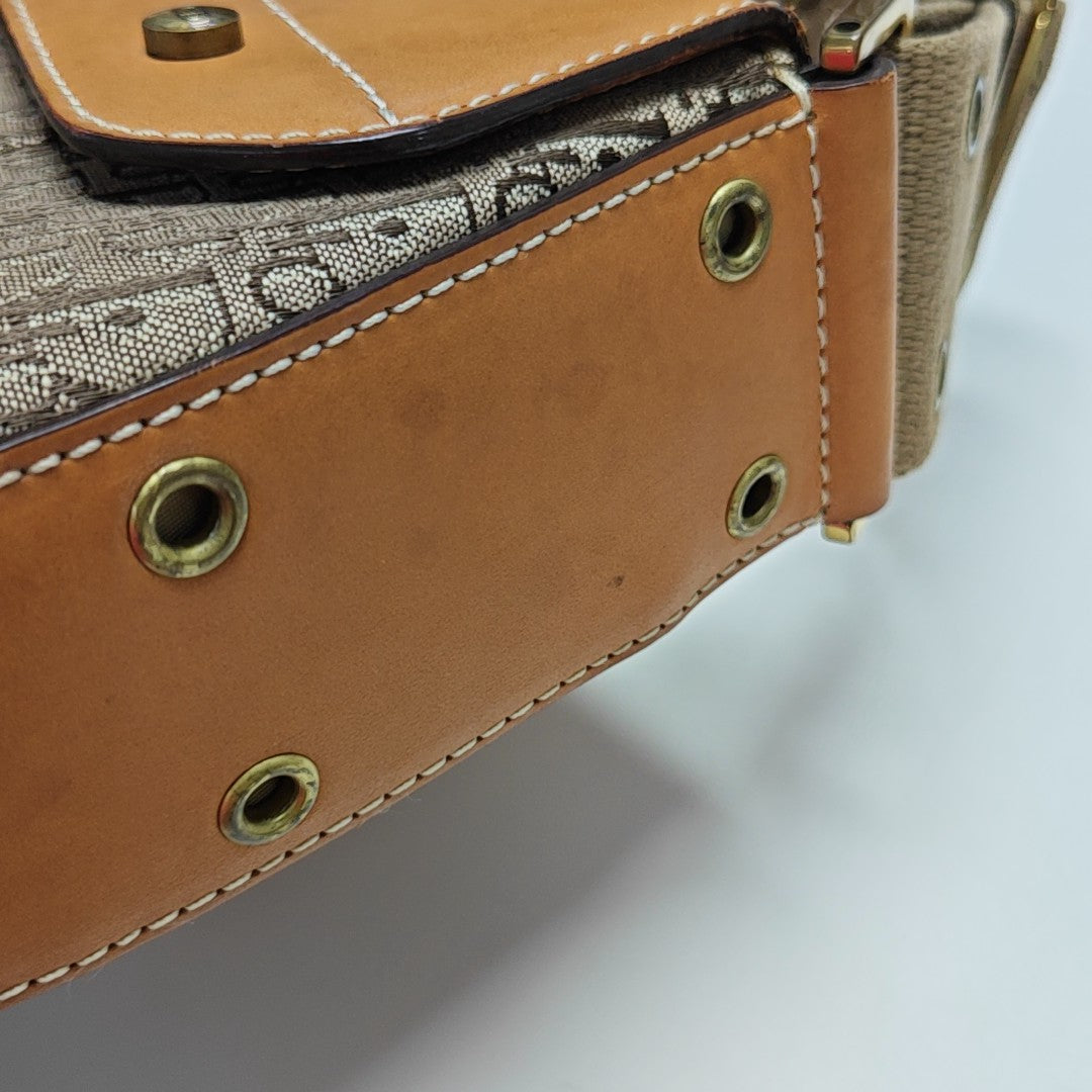 Street Chic Canvas Beige