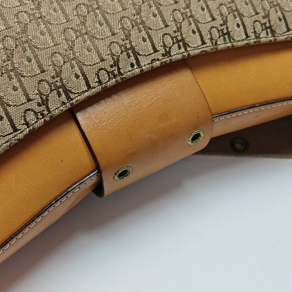 Street Chic Canvas Beige