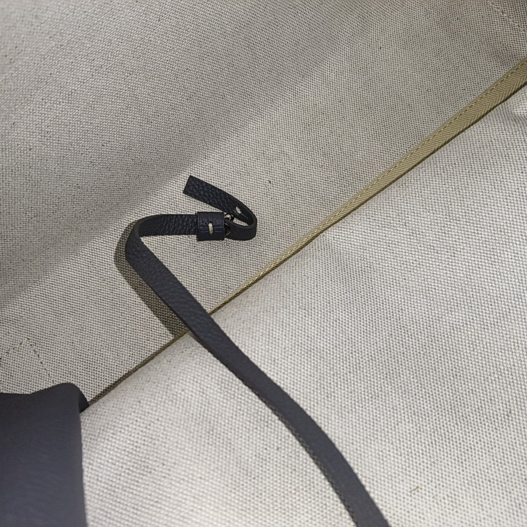 Hardy PM Coated Canvas Gray