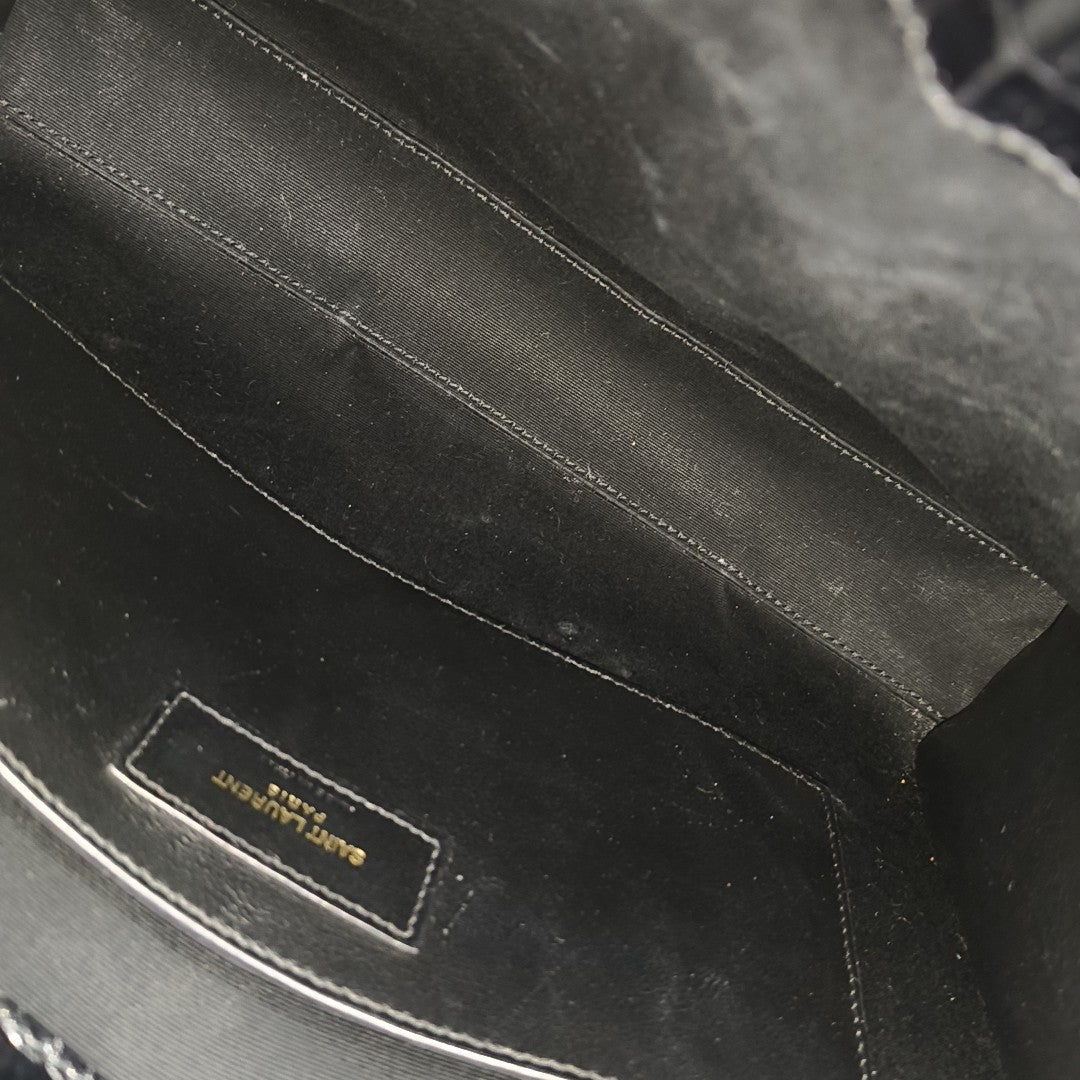 MANHATTAN Medium Calfskin Black