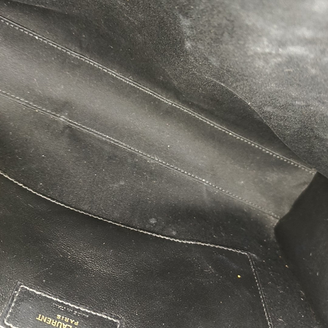 MANHATTAN Medium Calfskin Black