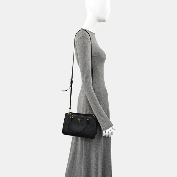 Galleria Small Saffiano Calfskin Black