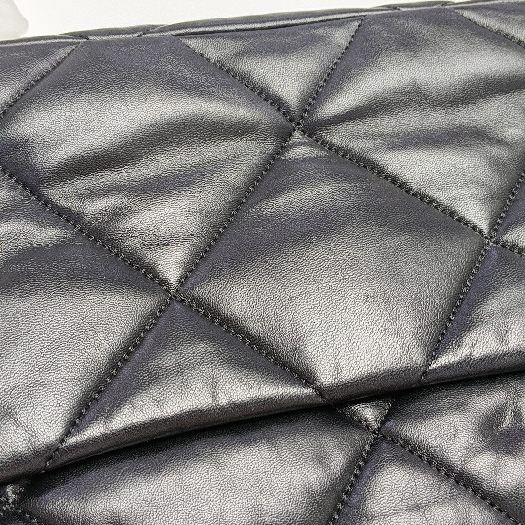 CHANEL 19 Small Quilted Lambskin Black