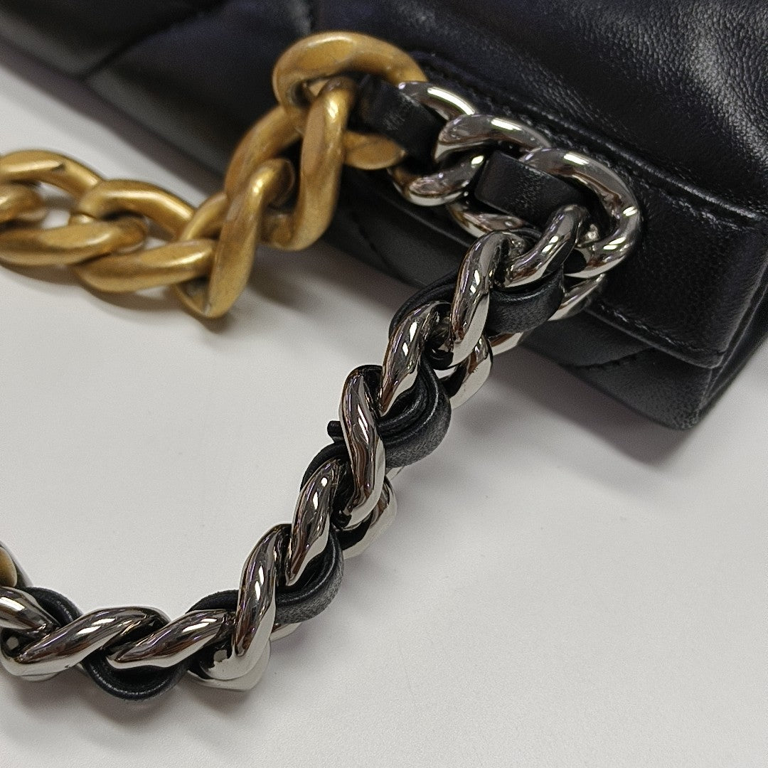CHANEL 19 Small Quilted Lambskin Black