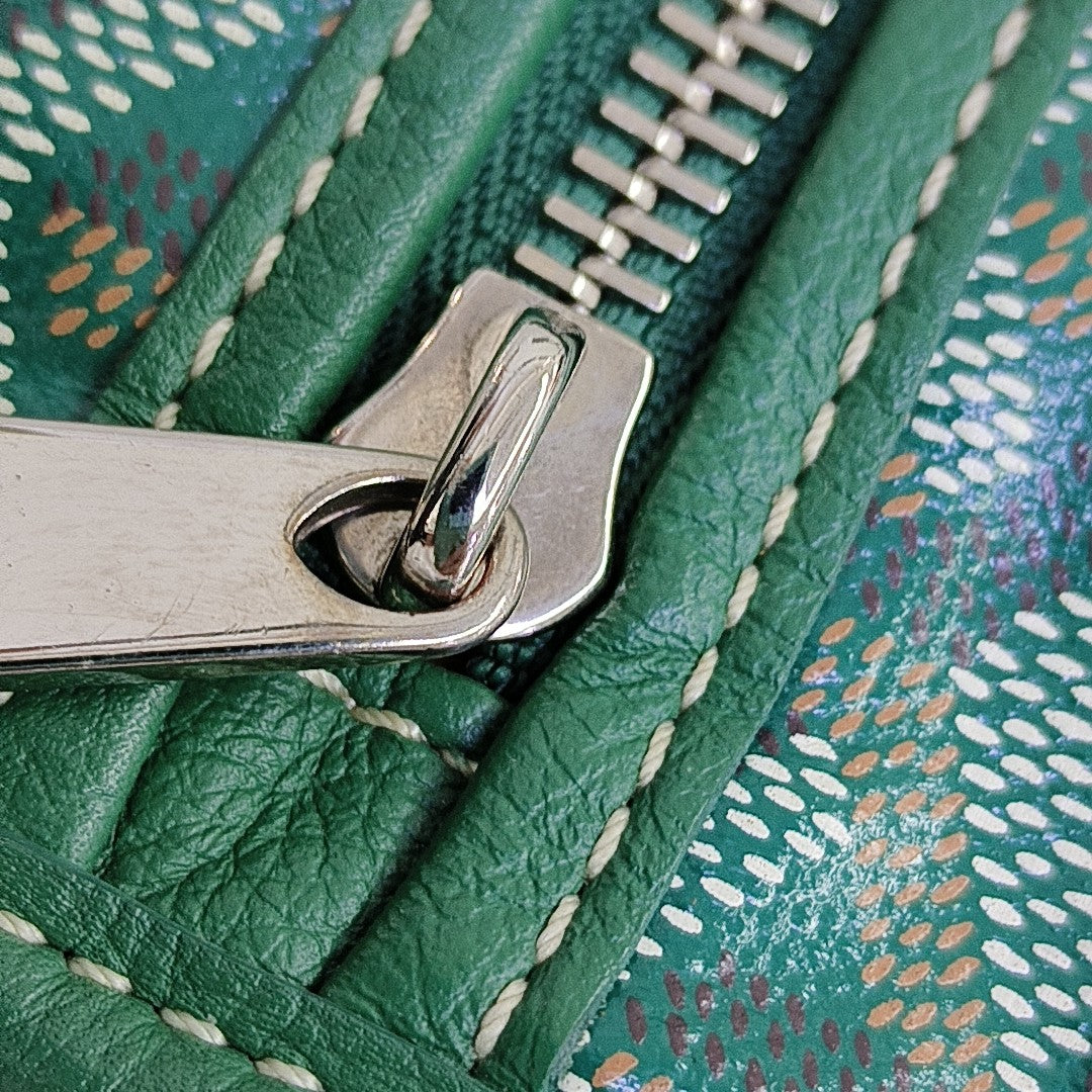 Saint Léger Coated Canvas Green