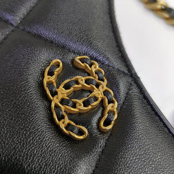CHANEL 19 Mini Quilted Lambskin Black