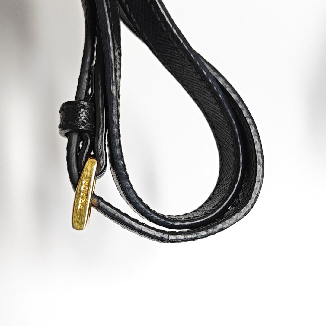 Galleria Small Saffiano Calfskin Black