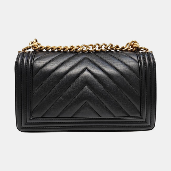 BOY CHANEL Medium Chevron Lambskin Black